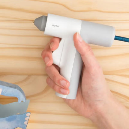 Easyflow Manual Gluegun | Anti-Scald Silicone Cover | USB-C Rechargeable | Fast 30s Heat-Up | Precise 1mm Glue Flow | 2000mAh Battery | Auto Shut-Off | Eco Glue Sticks – EF-GG002
